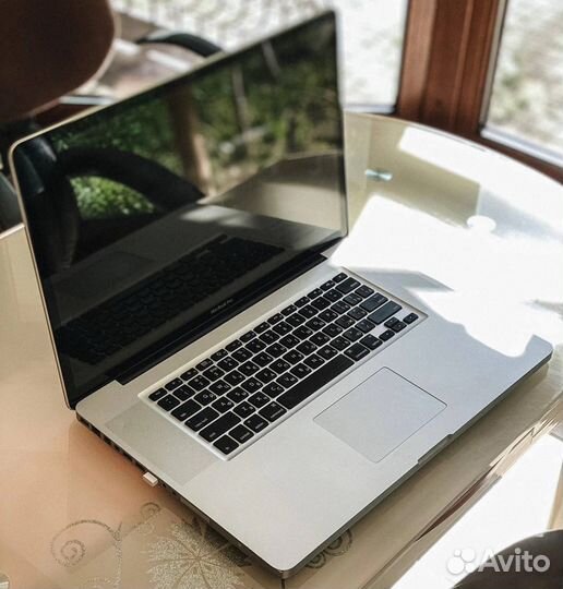 Apple macbook pro 17'