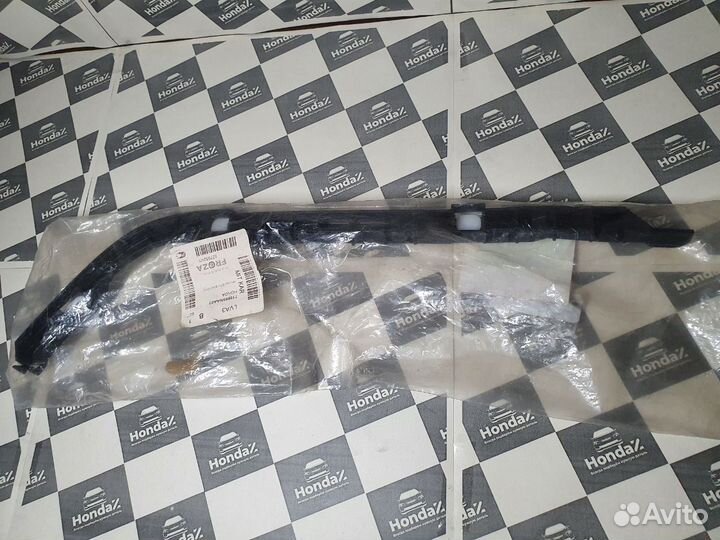 Кронштейн бампера заднего левый Honda Civic 8 4D