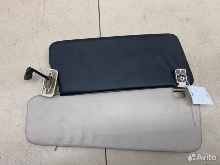 Козырек солнцезащитный правый Saab 9-5 седан B235