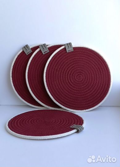 Подставка под горячее