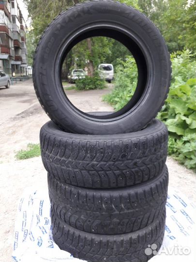 Bridgestone Ice Cruiser 7000 195/60 R15