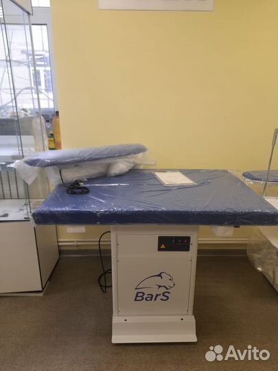 Промышленный гладильный стол