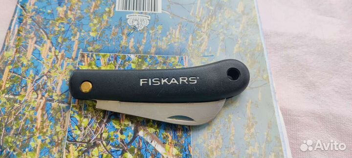Нож садовый fiskars