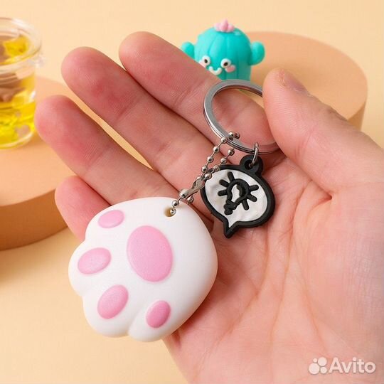 Милый ножик лапка