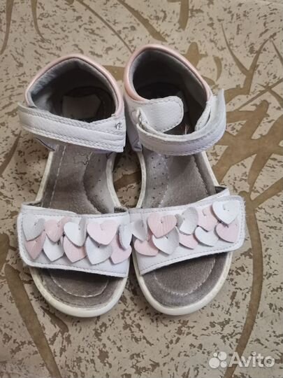 Сандалии для девочки