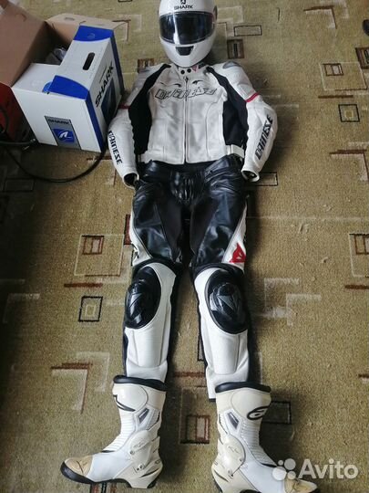 Мотоэкипировка dainese