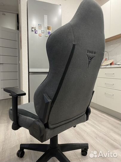 Игровое кресло zone 51 Bastion Серый