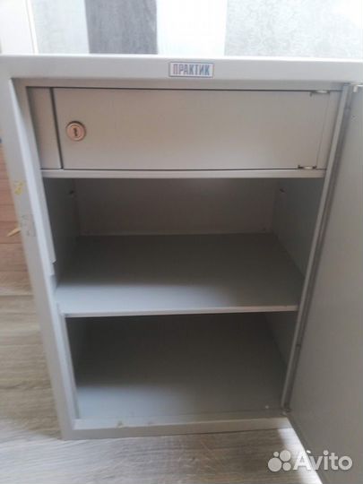 Шкаф металлический сейф