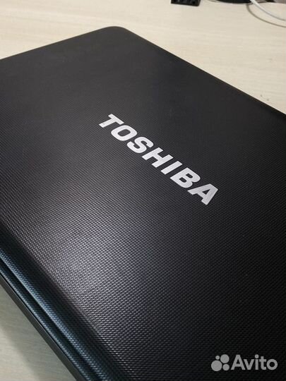 Ноутбук toshiba