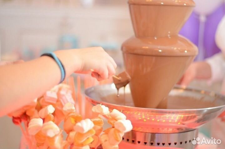 Аренда Шоколадный фонтан с подсветкой 