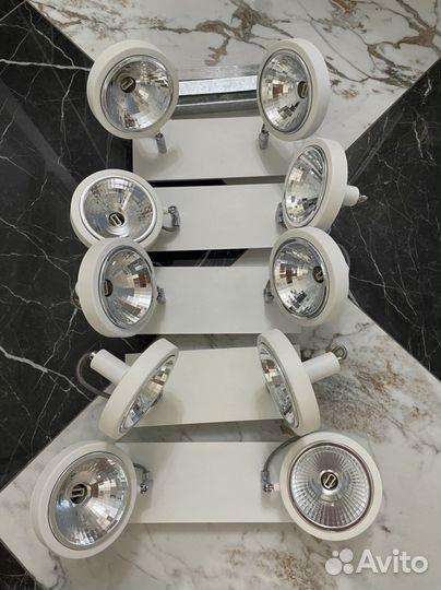 Спот поворотный