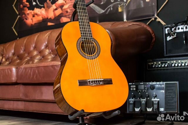 Классическая гитара Martinez 4/4 (Комплект)
