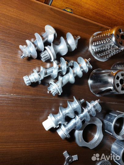 Запчасти на мясорубку Bork