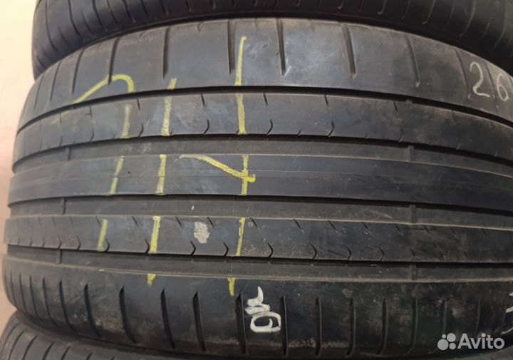 Pirelli P Zero PZ4 265/35 R22