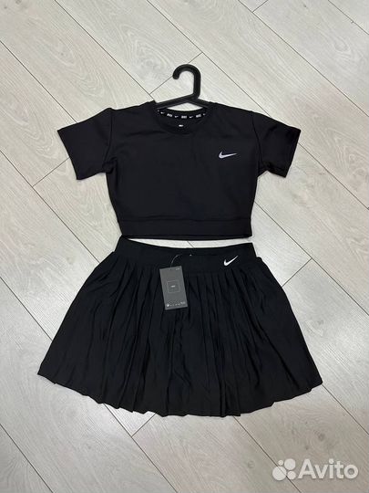 Комплект для тенниса и спорта Nike DRI-FIT