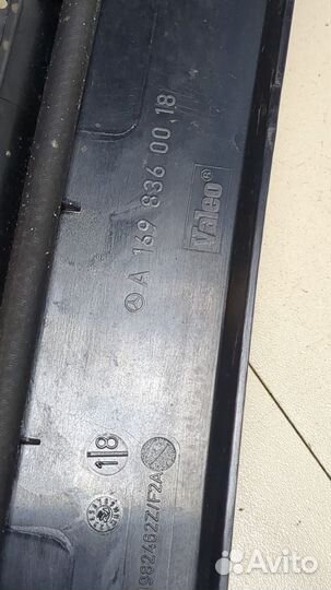 Жабо под дворники Mercedes B W245, 2009