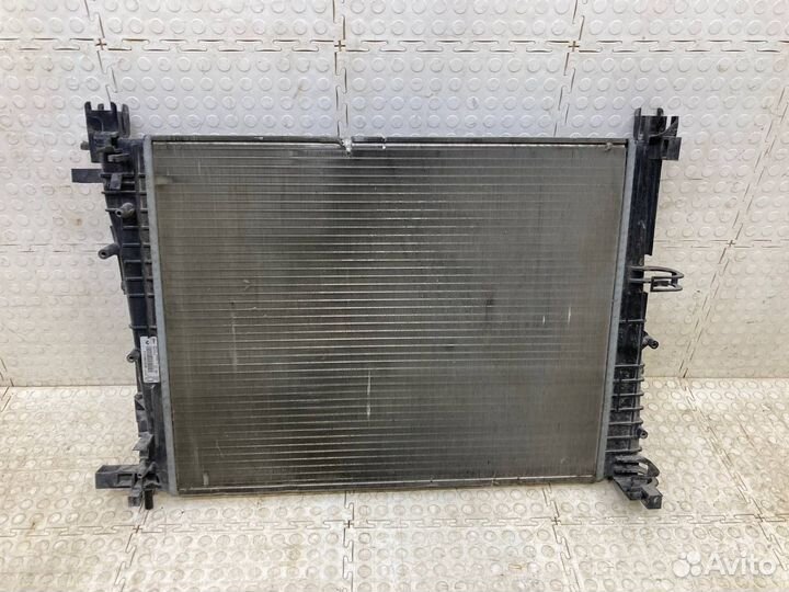 Радиатор охлаждения Renault Logan 2 2014