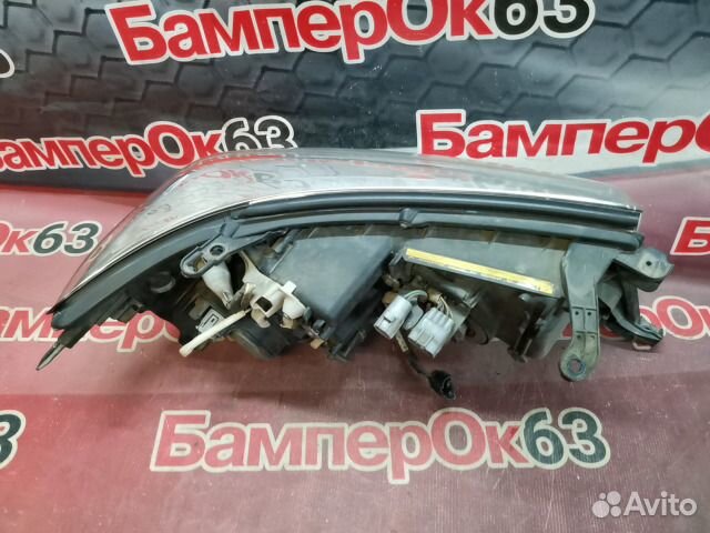 Фара передняя левая Toyota Land Cruiser