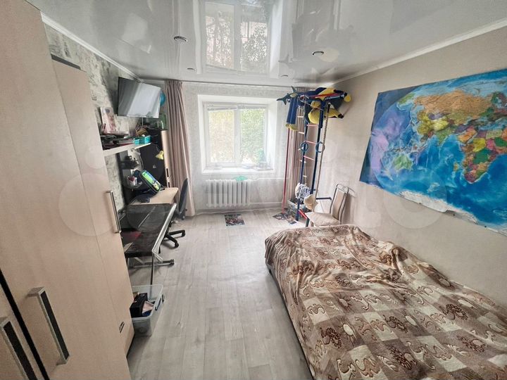 4-к. квартира, 81 м², 1/2 эт.