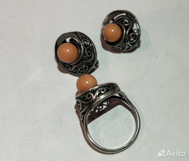 Коралловый комплект серьги и кольцо