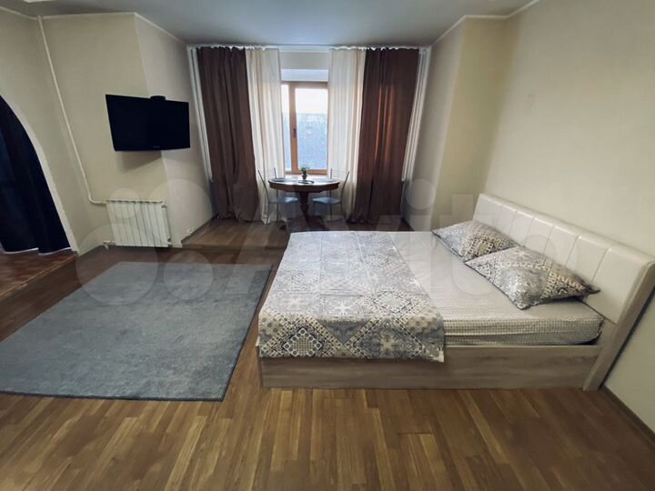 1-к. квартира, 42 м², 2/5 эт.