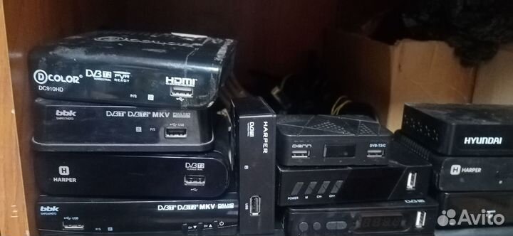 Приставки DVB-t2 20 каналов рабочая, исправная б/у