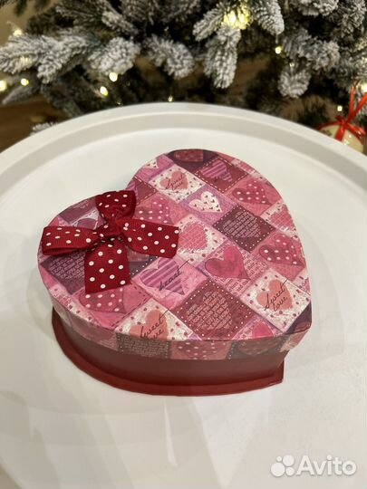 Коробка подарочная сердце