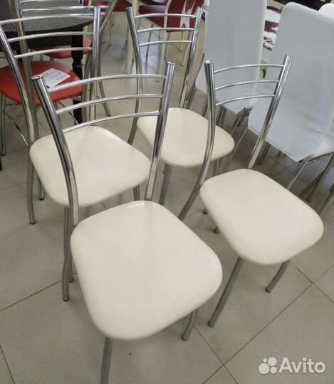 Стул обеденный