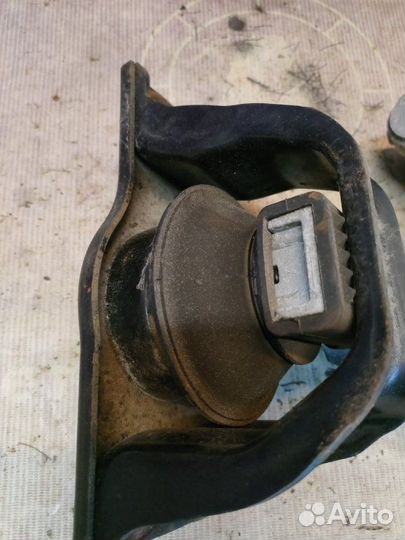 Подушка двигателя Renault Koleos hyoc 2TR 2009