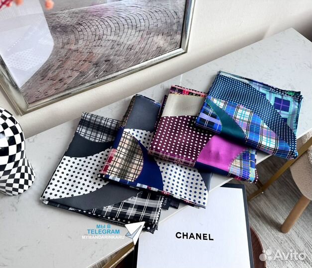 Женский платок Chanel