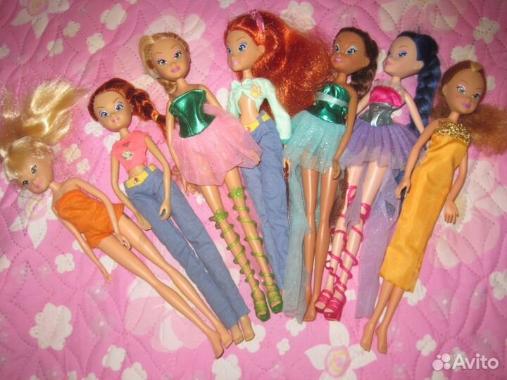 Много кукол