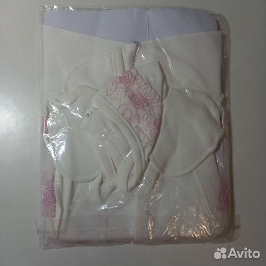 Комплект для новорождённой девочки