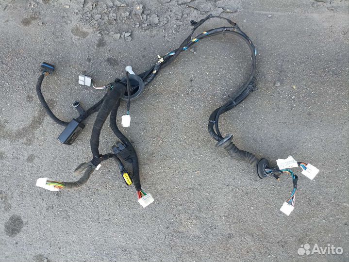 Проводка передней левой двери Nissan Qashqai J10