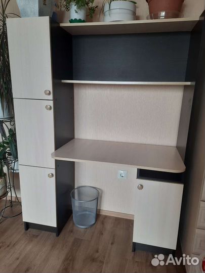 Компьютерный стол уголок школьника