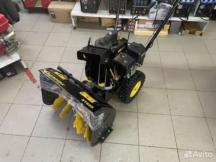 Снегоуборщик champion ST655