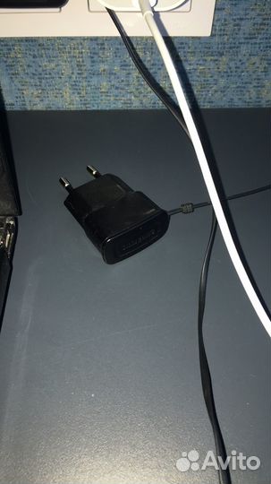 Зарядка телефонная