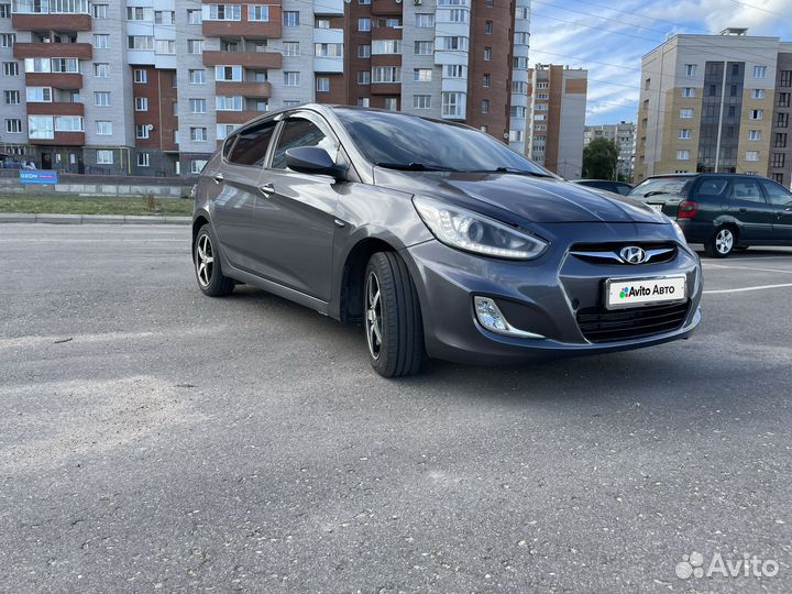 Hyundai Solaris 1.6 AT, 2012, 206 000 км