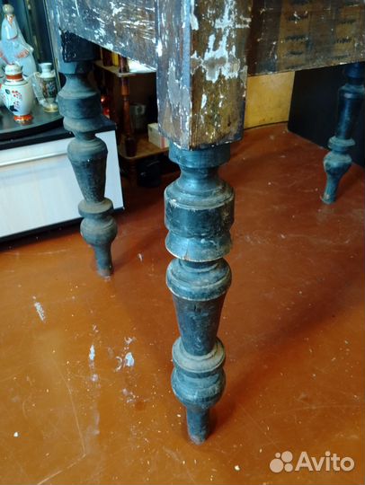 Стол обеденный старинный