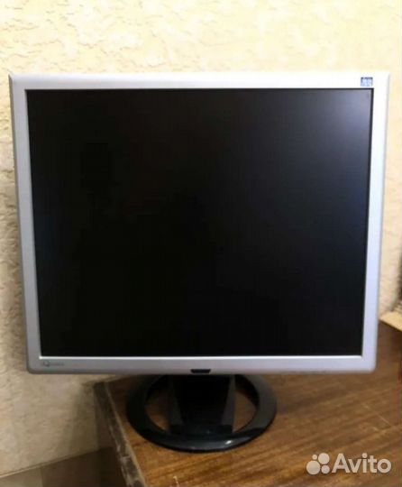 Монитор Aquarius 1740d