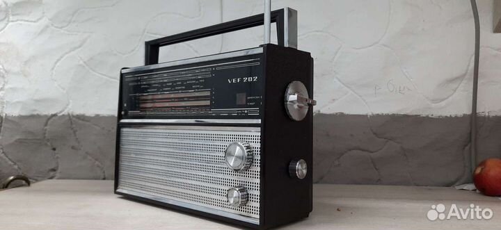 Радиоприемник СССР vef 202