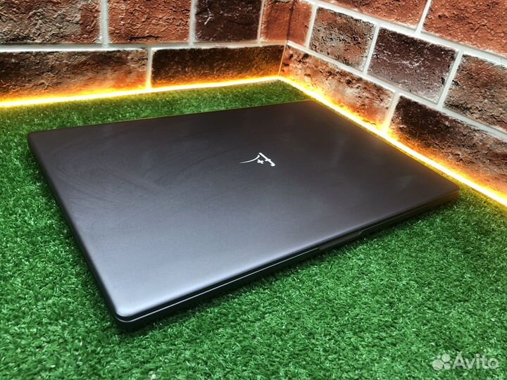 Z.12055 Flaptop F+ Amd ryzen 5 2.3ghz 8/250ssd