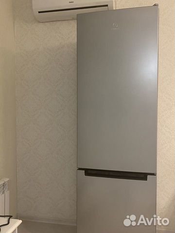 Холодильник бу indesit DS 4200 SB