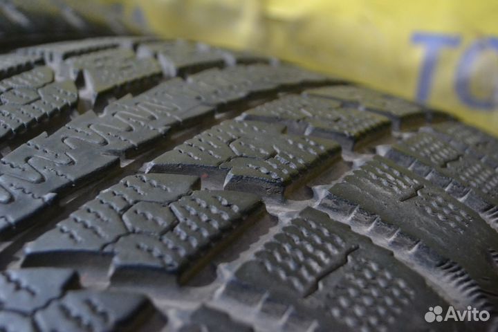 Toyo Observe GSi-5 275/40 R20