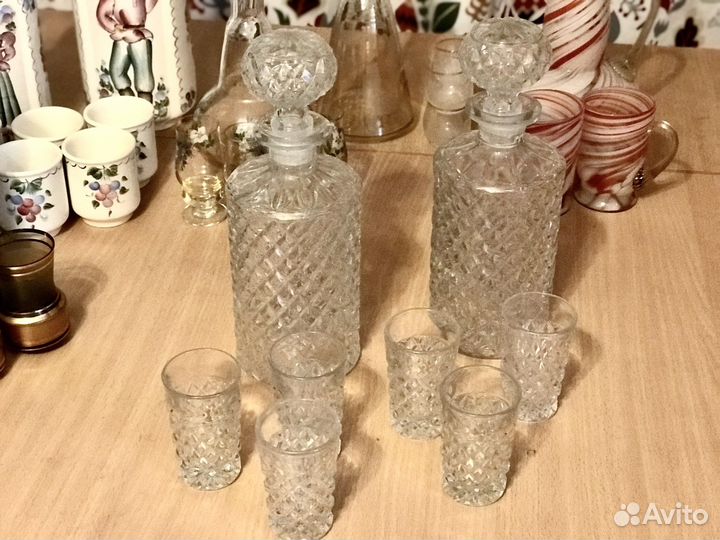 Штофы графины стаканы стопки
