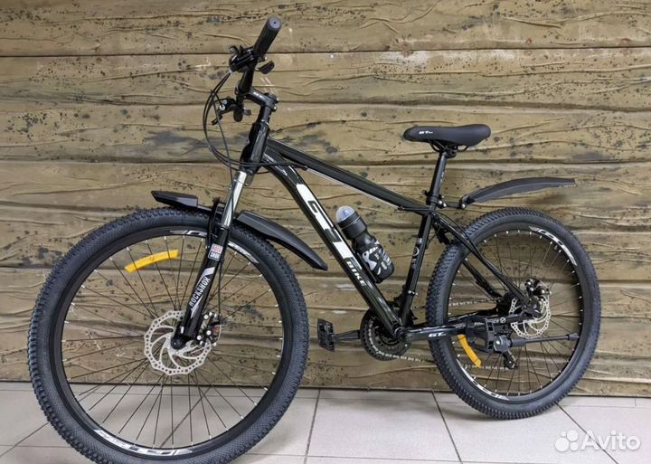 Велосипед горный GT новый черный