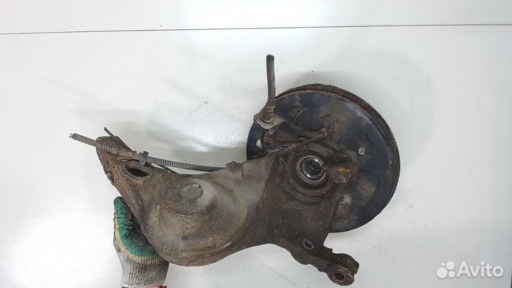 Ступица (кулак, цапфа) Ford Escape, 2007