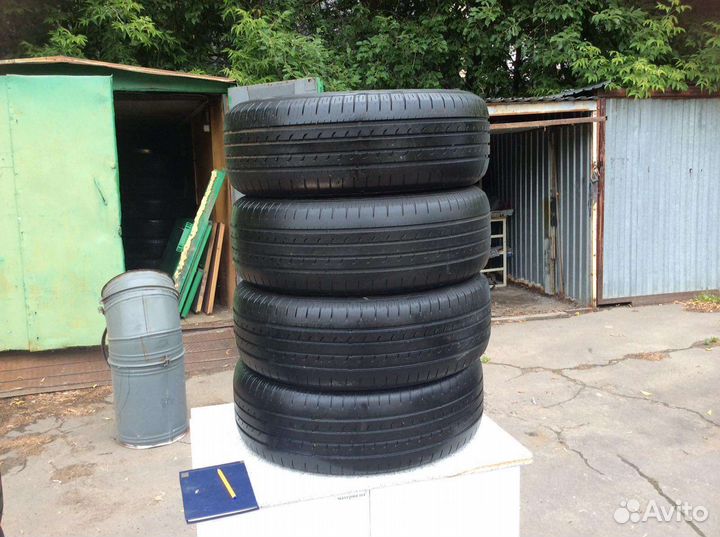 Goodyear EfficientGrip 215/60 R17