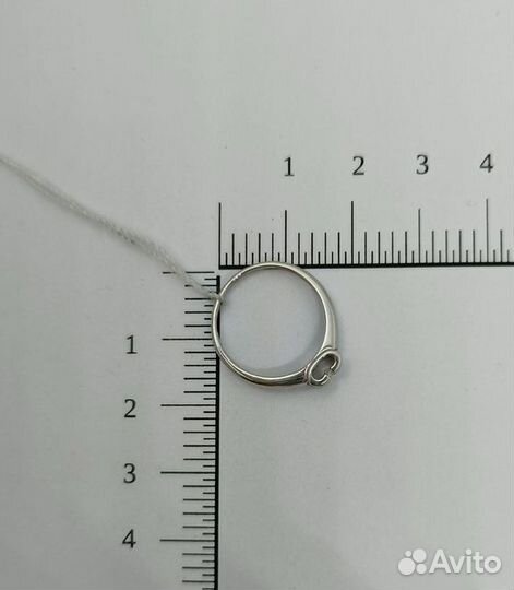 Золотое кольцо с камнем 15,5р