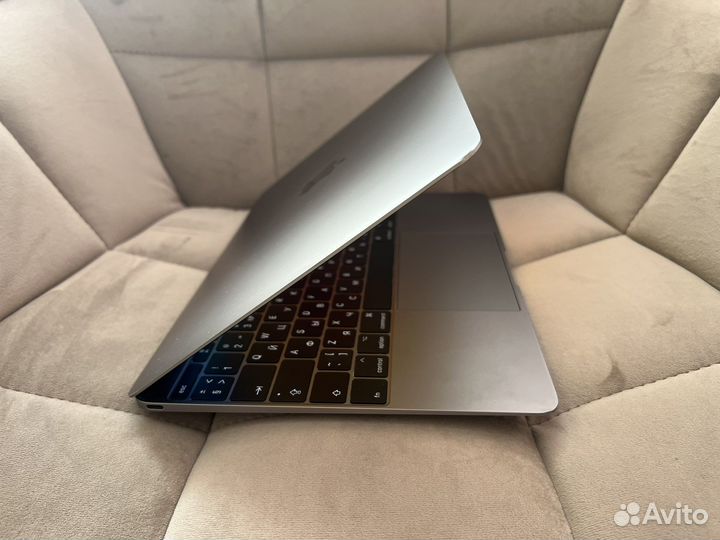Apple MacBook 12 retina 2017 (256 GB)
