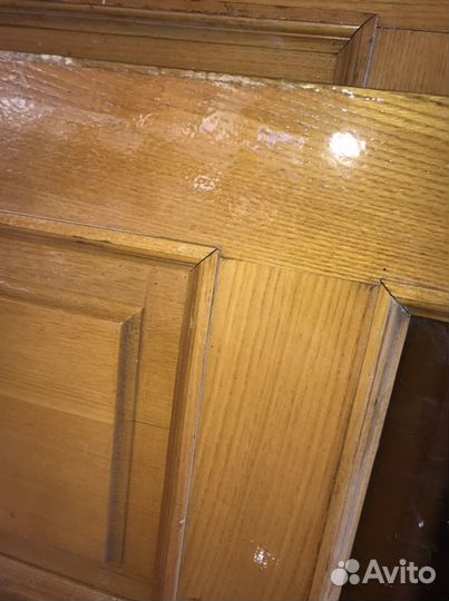 Дверь из массива дуба